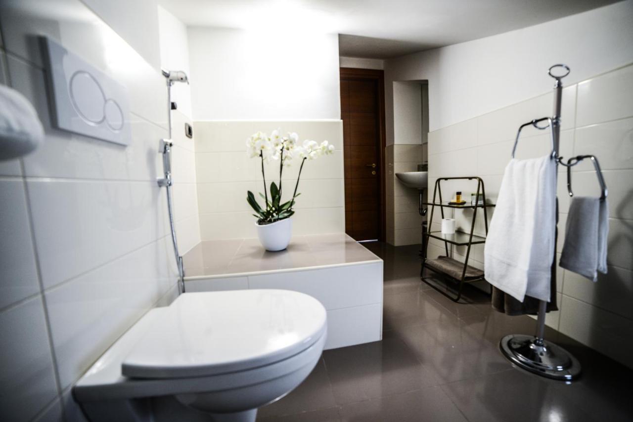 B&B Sant'Erasmo 圣埃拉莫因科莱 外观 照片