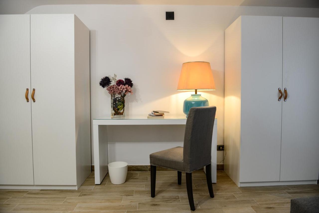 B&B Sant'Erasmo 圣埃拉莫因科莱 外观 照片
