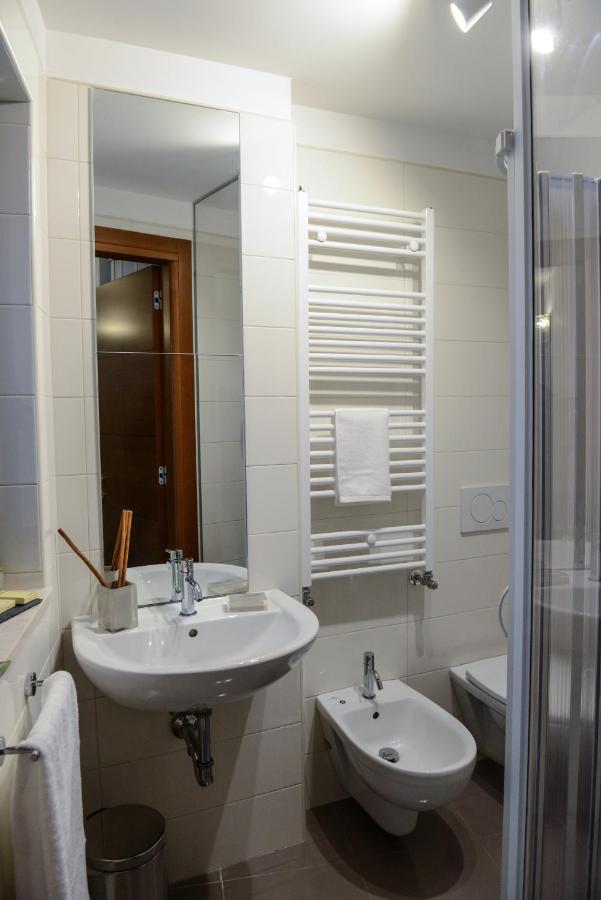 B&B Sant'Erasmo 圣埃拉莫因科莱 外观 照片